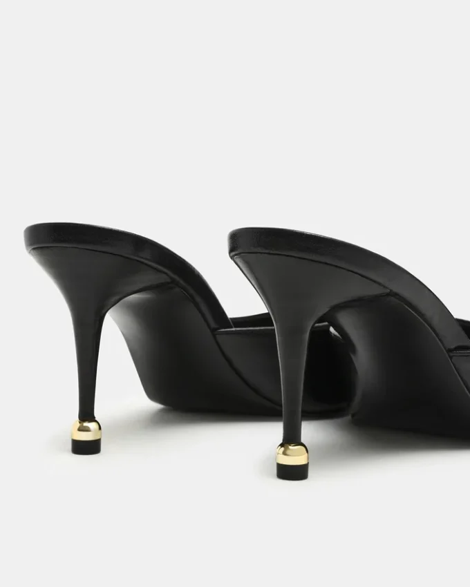 Adeline din piele neagră