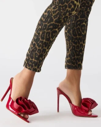 Affinity roșu lăcuit