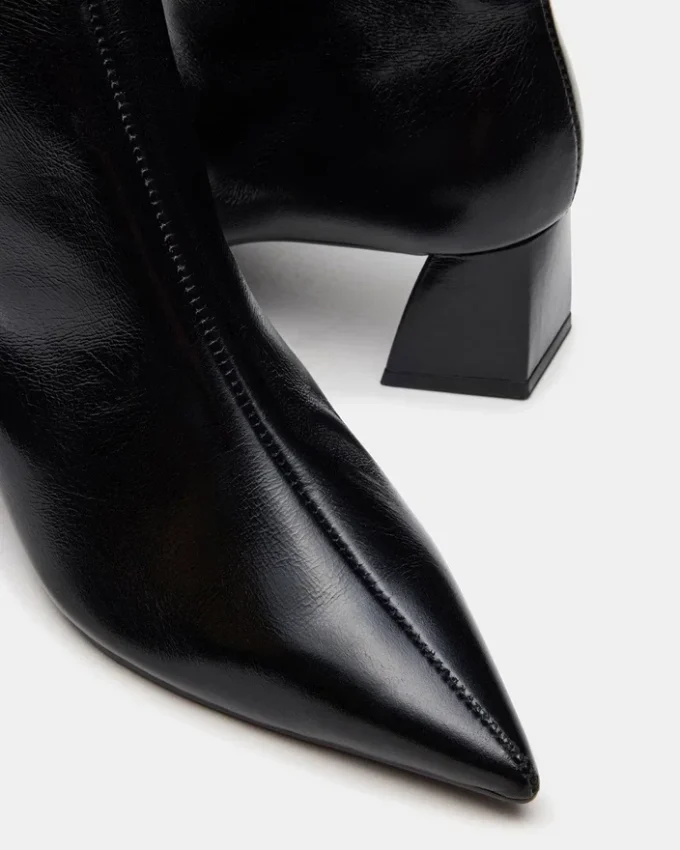 Ashli din piele neagră Ashli din piele neagră