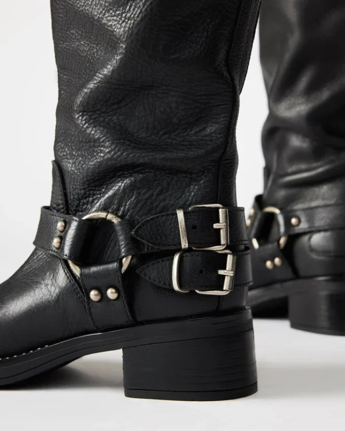 Astor din piele neagră Astor din piele neagră