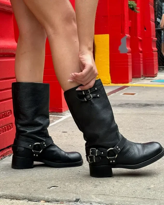 Astor din piele neagră Astor din piele neagră