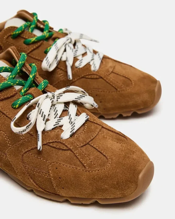 Aziel din piele de căprioară de culoare camel