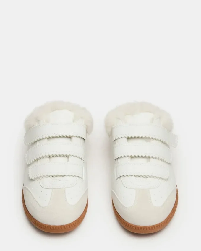 Beca White Beca White