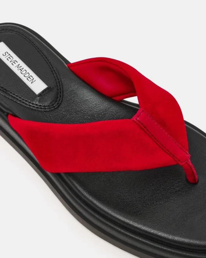 Bella din piele de căprioară roșie