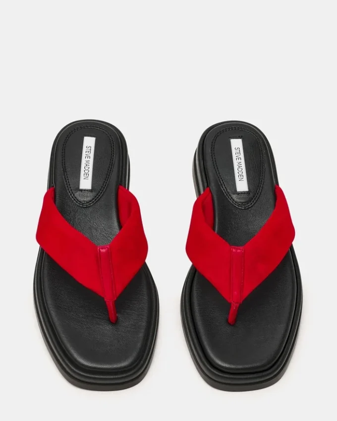 Bella din piele de căprioară roșie