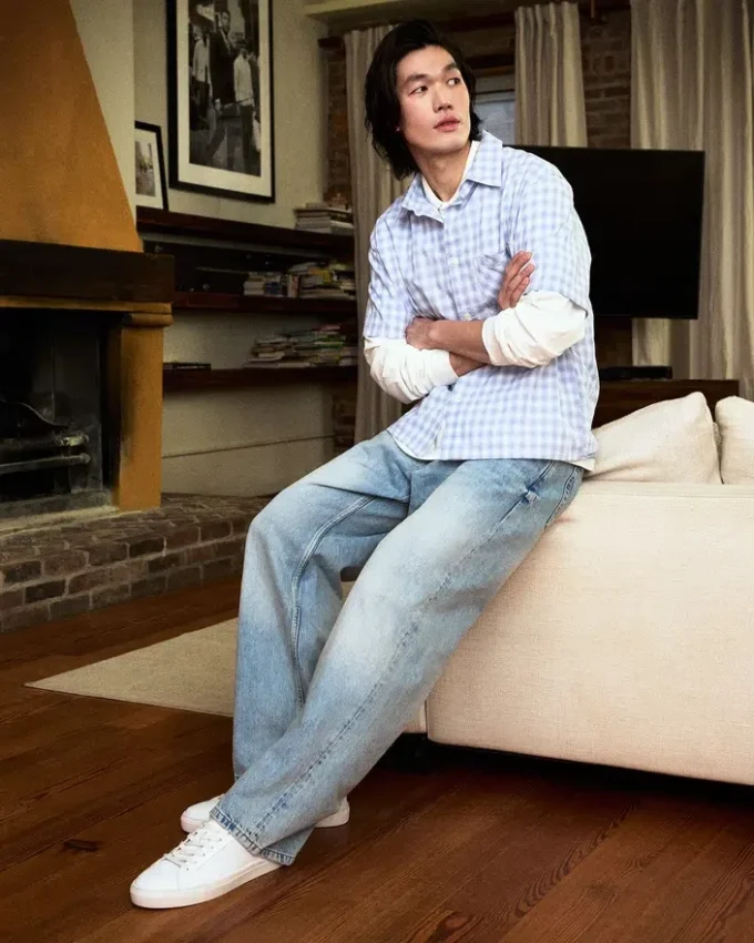 Bondd din piele albă Bondd din piele albă