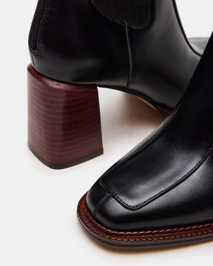 Downtown din piele neagră