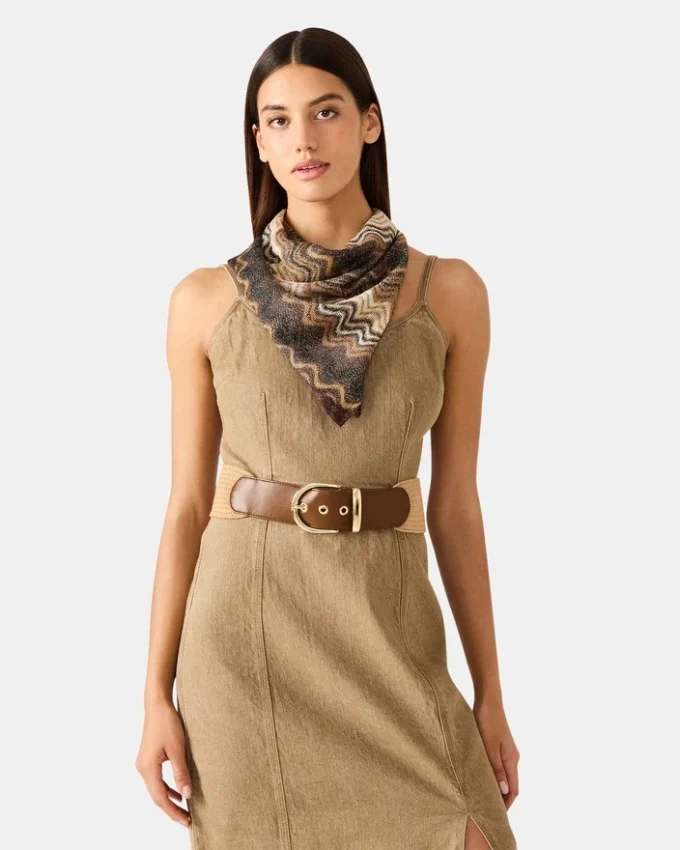 Eșarfă pătrată ondulată și strălucitoare, culoare neutră