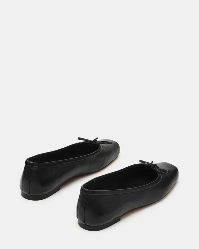 Eleve din piele neagră