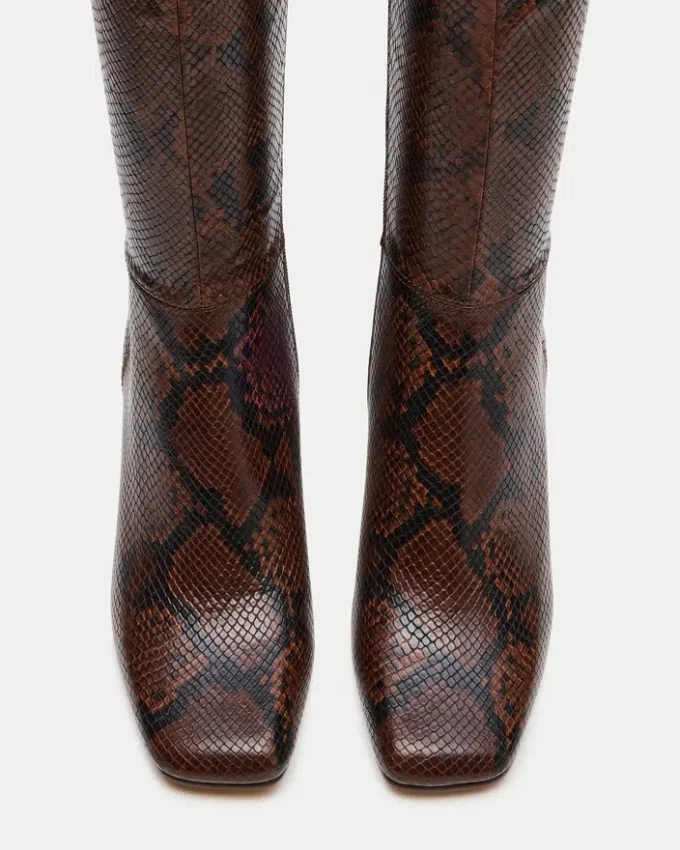 Elliot Brown Snake Elliot Brown Snake