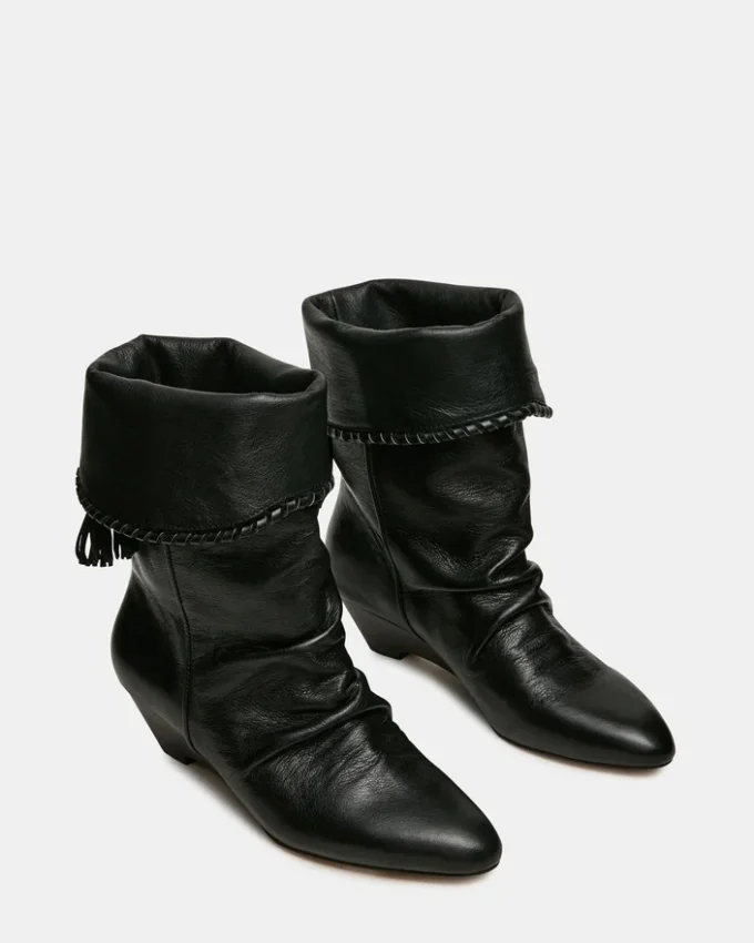 Enaya din piele neagră