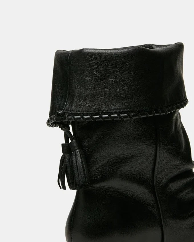 Enaya din piele neagră