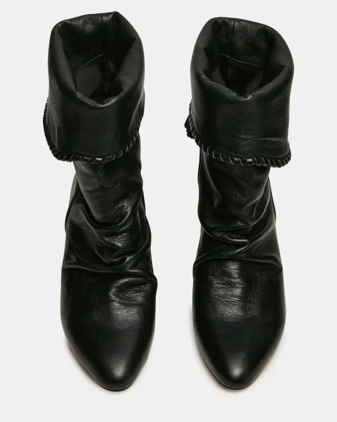 Enaya din piele neagră