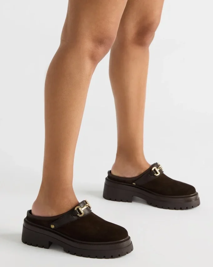 Erba din piele de căprioară maro Erba din piele de căprioară maro