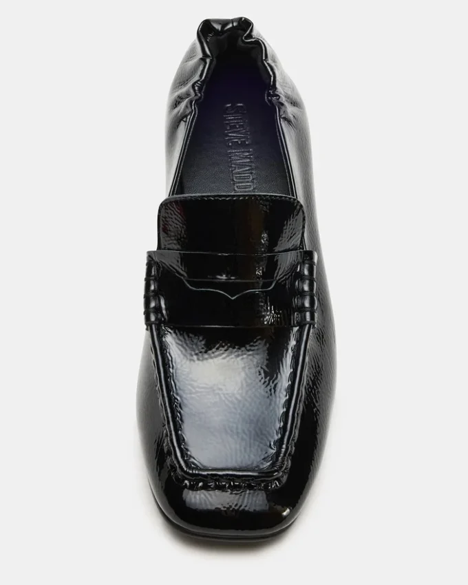 Estee din piele lăcuită neagră