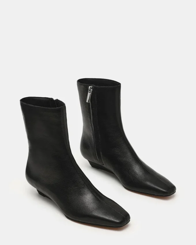 Flaire din piele neagră Flaire din piele neagră