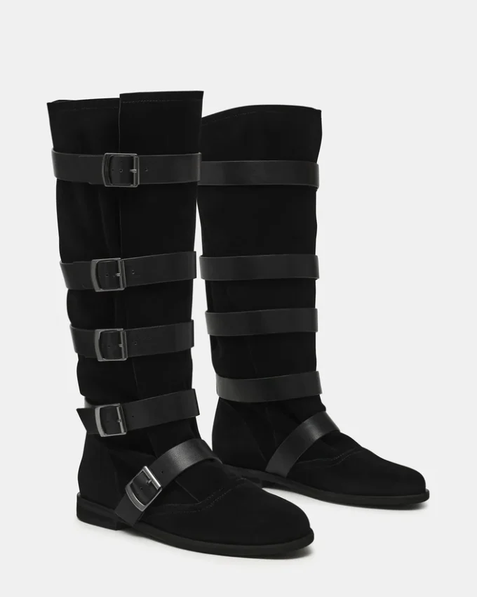 Indio din piele de căprioară neagră