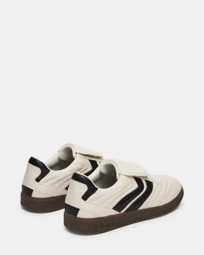 Janos din piele albă