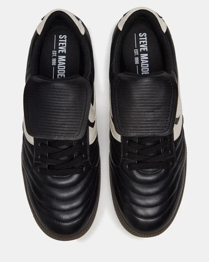 Janos Piele neagră Janos Piele neagră