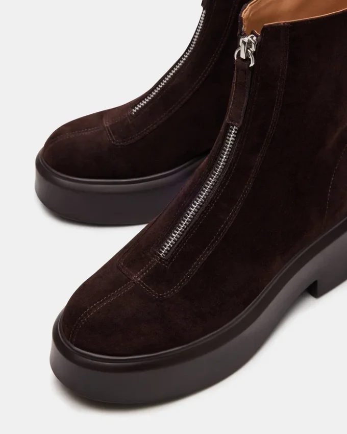 Jones din piele de căprioară maro ciocolatiu Jones din piele de căprioară maro ciocolatiu