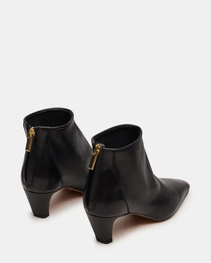 Juno din piele neagră Juno din piele neagră