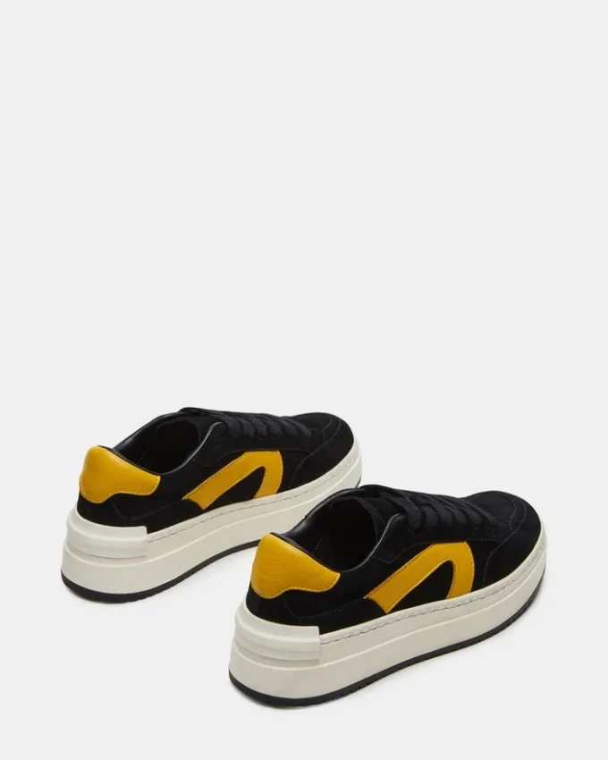 Kickflip din piele de căprioară neagră