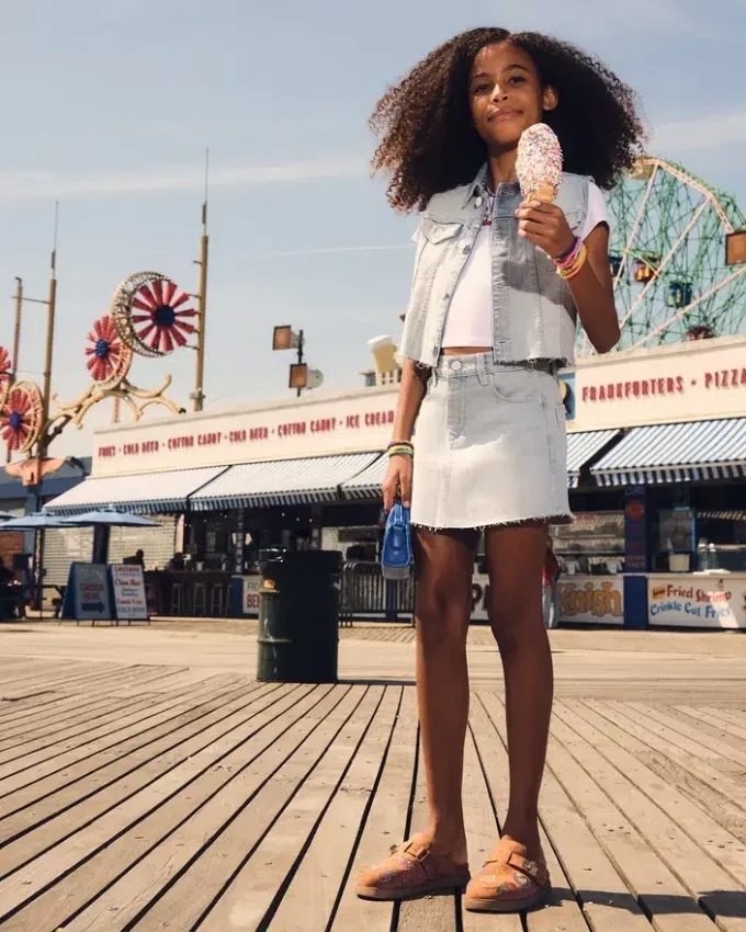 Kids Moneyy maro cu strasuri