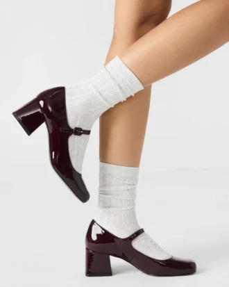 Lac de culoare vin Darcey