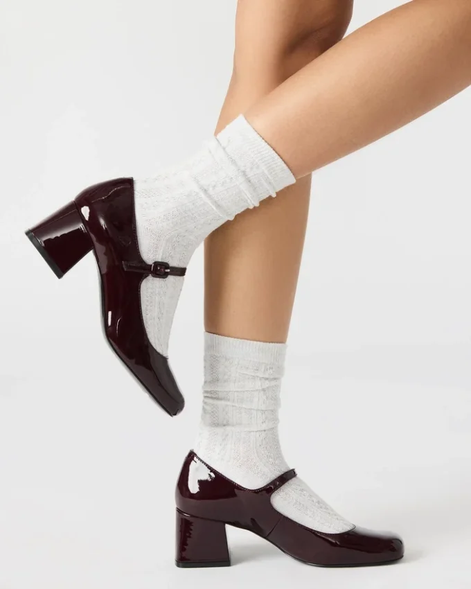 Lac de culoare vin Darcey Lac de culoare vin Darcey