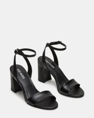 Larah din piele neagră