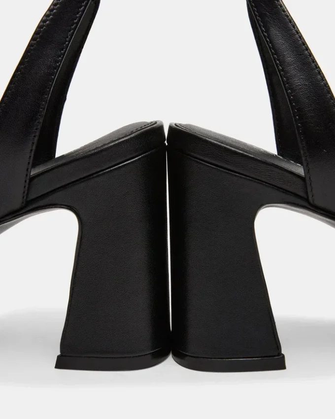 Larah din piele neagră Larah din piele neagră