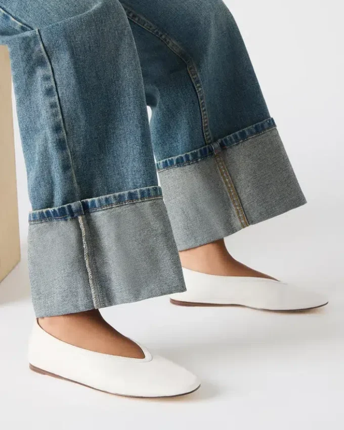 Leni din piele albă