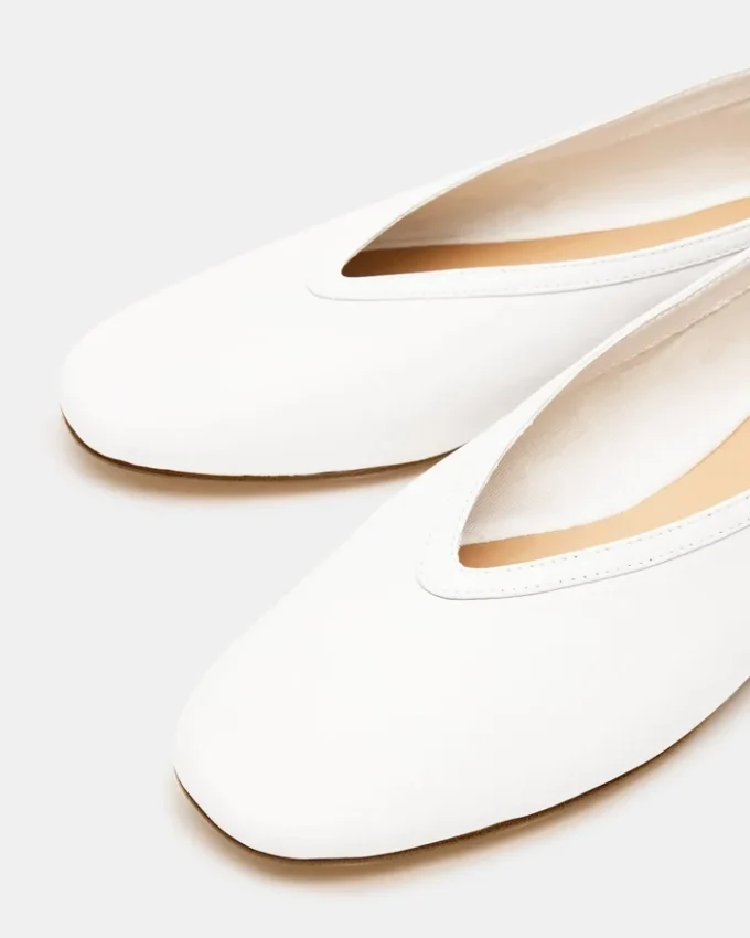 Leni din piele albă