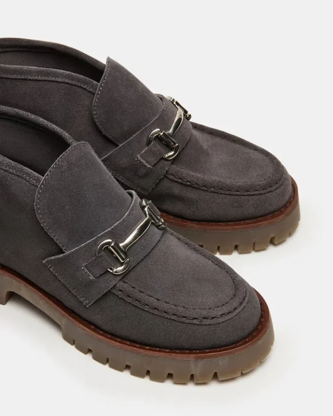 Leon din piele de căprioară gri