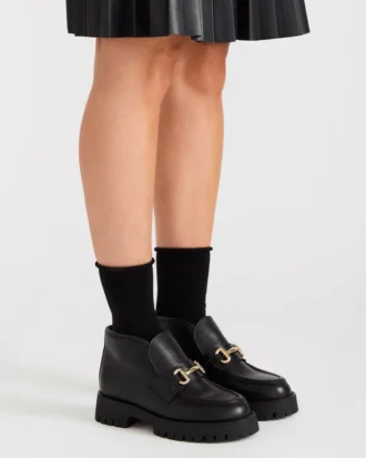 Leon din piele neagră Leon din piele neagră