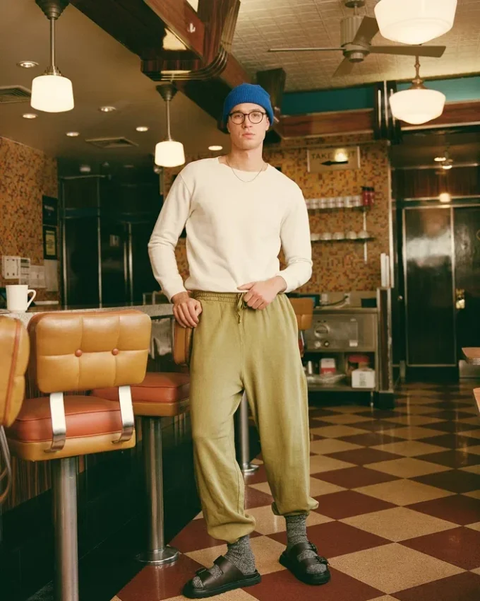 Luxor maro închis Luxor maro închis