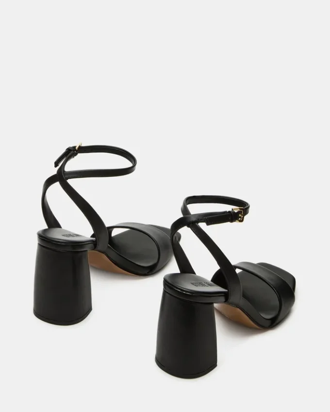 Messa din piele neagră Messa din piele neagră