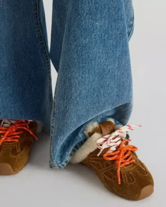 Mule Aziel din piele de căprioară maro cu blană artificială