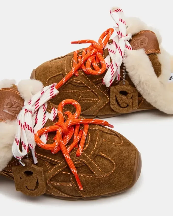 Mule Aziel din piele de căprioară maro cu blană artificială