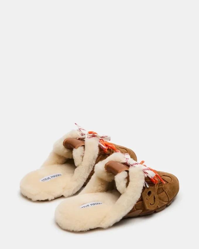 Mule Aziel din piele de căprioară maro cu blană artificială