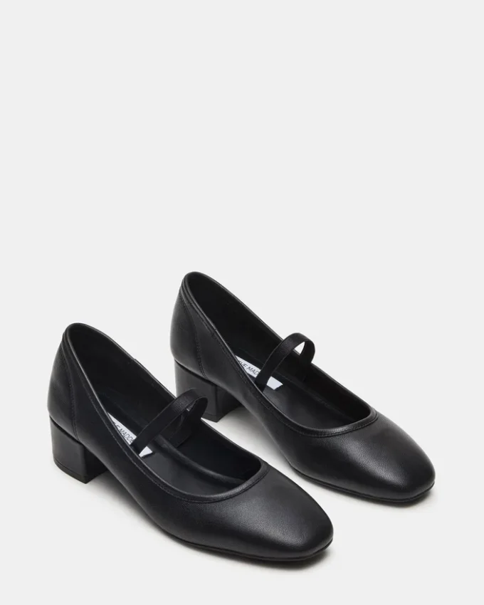 Mural din piele neagră