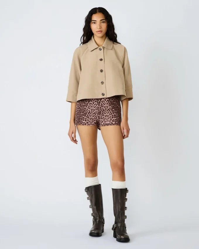 Pantaloni scurți Cait cu imprimeu Hot Spots