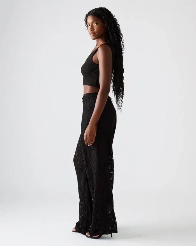 Pantaloni Tre Lace negri