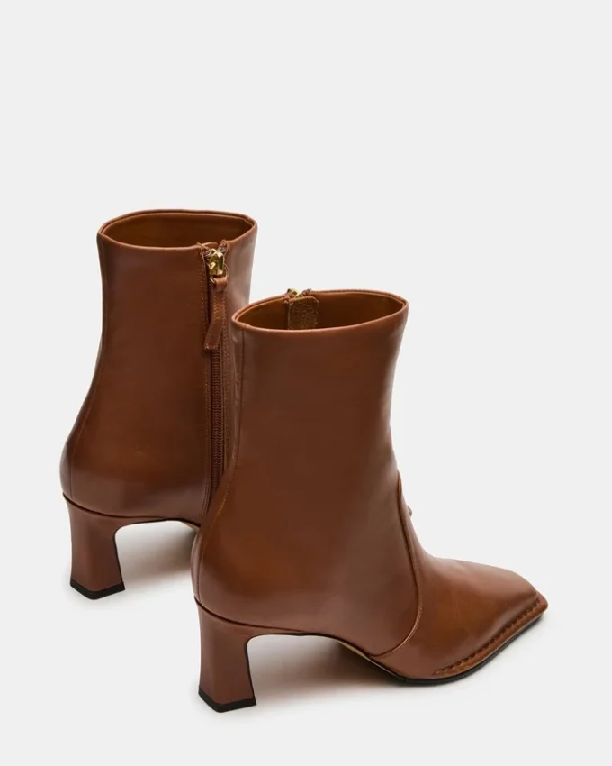 Piele de culoare maro deschis