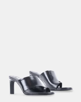 Piele neagră Valentin