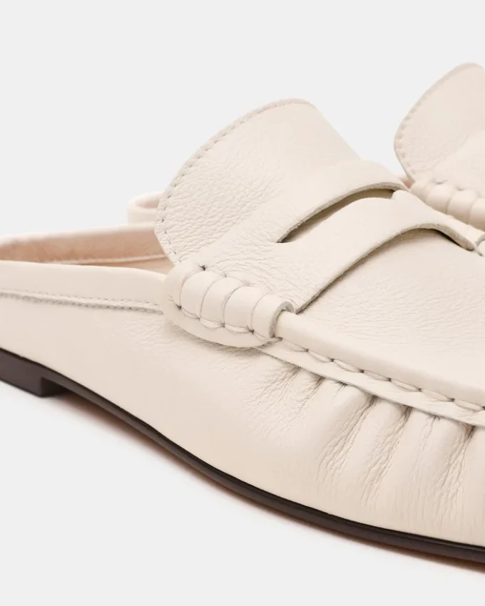 Rafe din piele albă