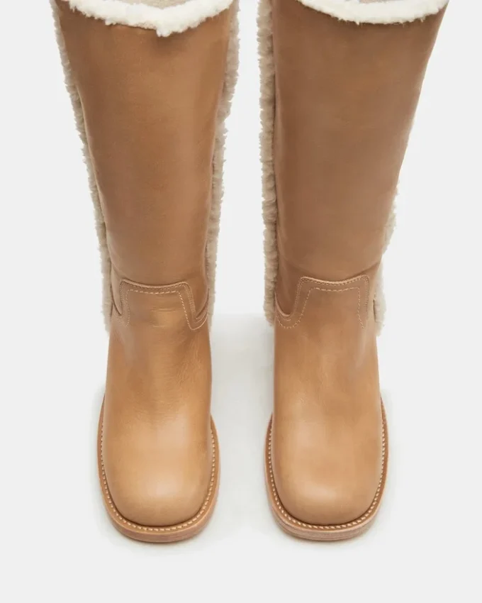 Riggs din piele de banană și blană artificială Riggs din piele de banană și blană artificială