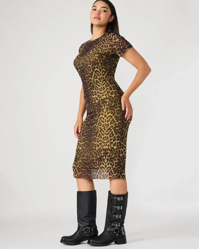 Rochie Hailee cu mâneci scurte și imprimeu Hot Spots Rochie Hailee cu mâneci scurte și imprimeu Hot Spots