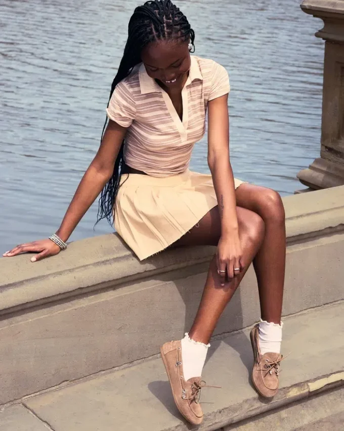 Sag din piele de căprioară de culoare gri-maro Sag din piele de căprioară de culoare gri-maro