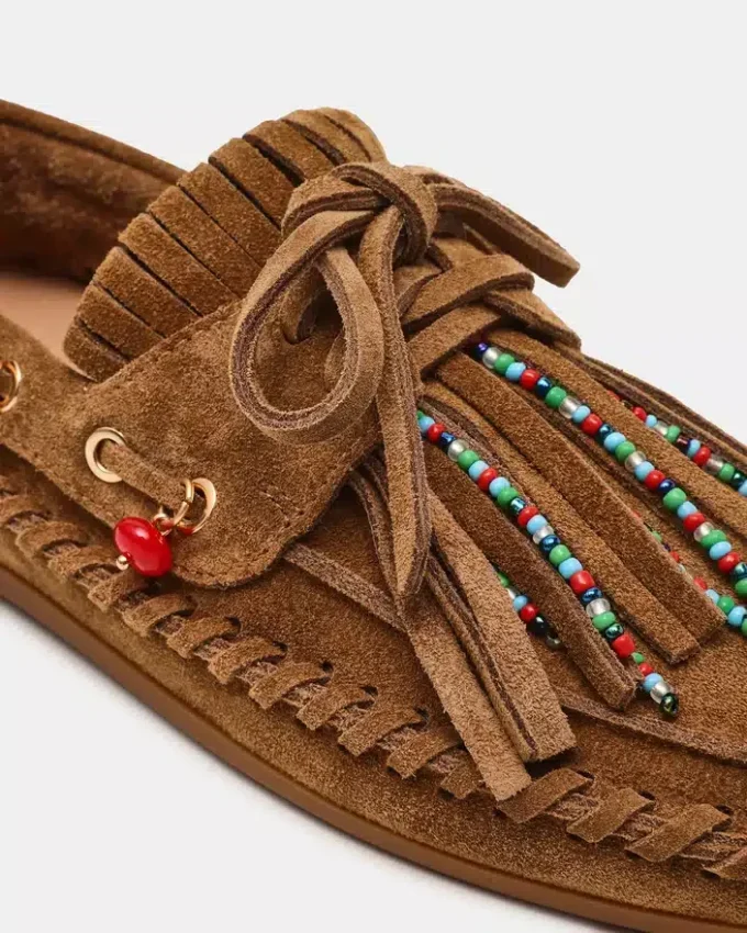 Samual Charm din piele de căprioară maro